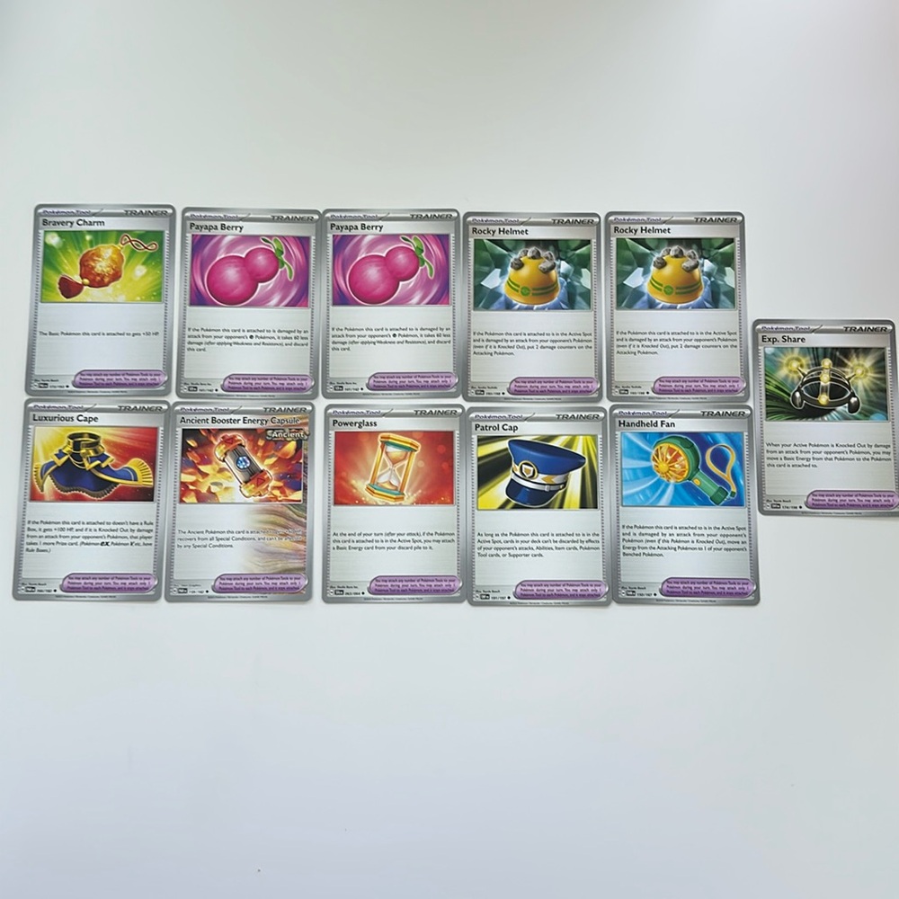 Pokemon Card Set - Pokémon tool trainer